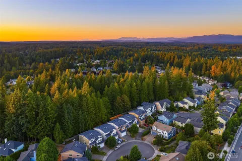 $1,450,000 | 4727 245th Lane Southeast, Sammamish, WA 98029