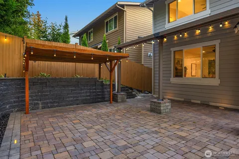 $1,450,000 | 4727 245th Lane Southeast, Sammamish, WA 98029