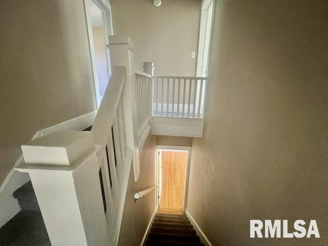636 North 8th Avenue Canton, IL 61520 - Photo 30 of 33