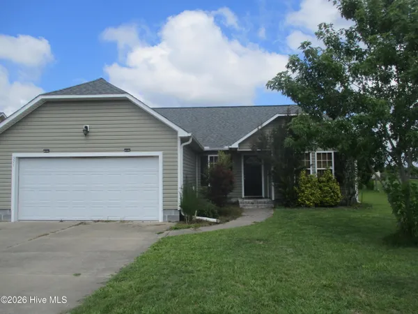 $1,450 | 371 Nine Mile Road, Maple Hill, NC 28454