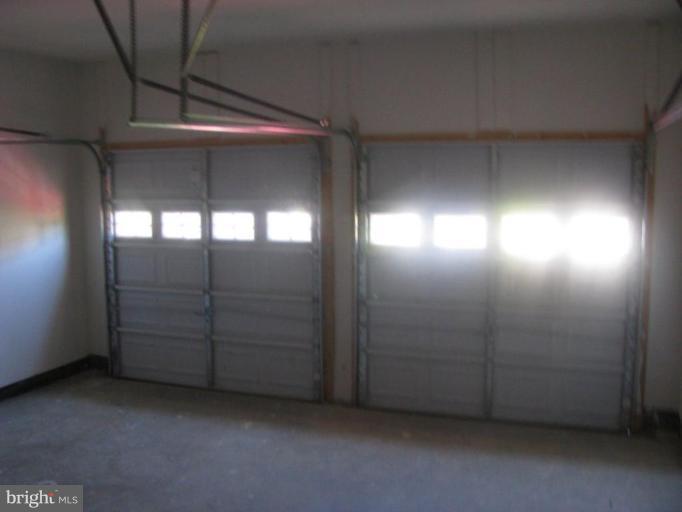 4161 Agency Loop Triangle, VA 22172 - Photo 8 of 15 Garage 1