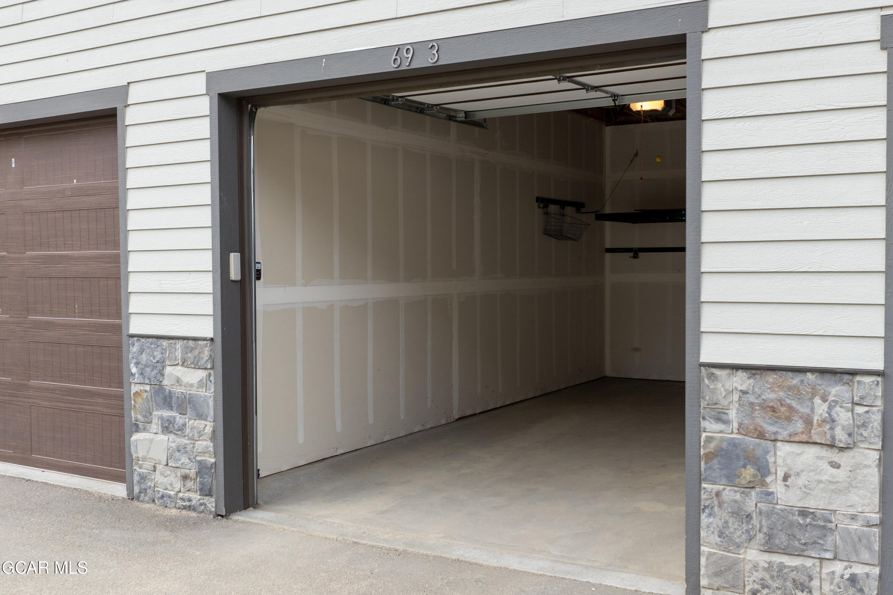 40 Springview Lane Fraser, CO 80442 - Photo 29 of 36 Garage #69-3