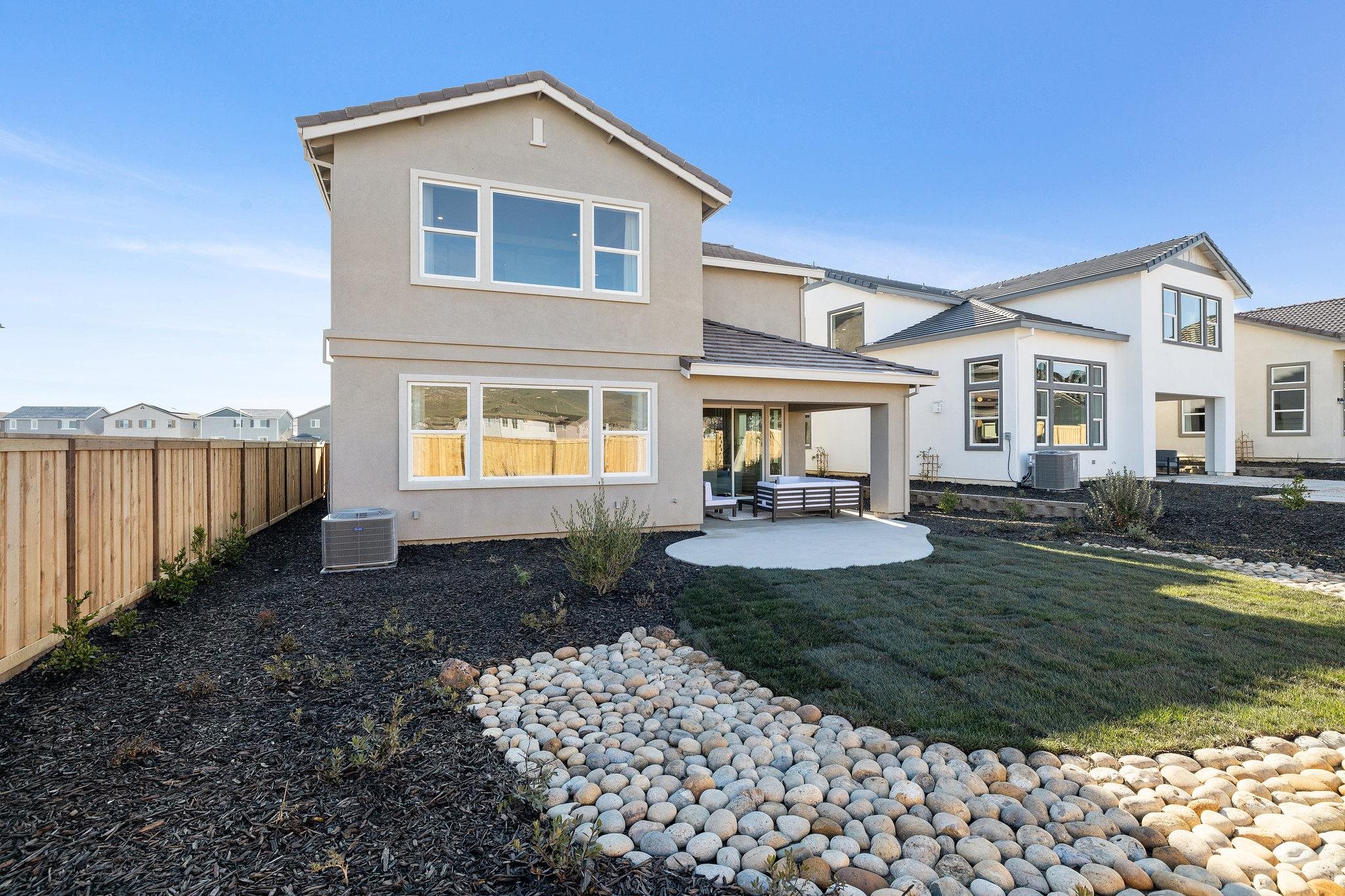 1516 Millennium Way Fairfield, CA 94533 - Photo 54 of 57 a front view of a house with garden