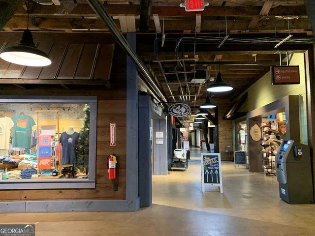 $600,000 | 1134 Lee’s Ride, Unit 26, McCaysville, GA 30555