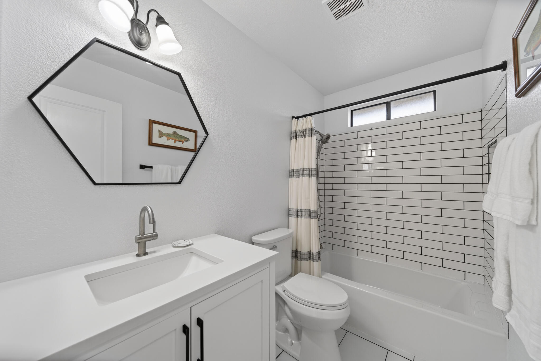 1254 Beltline Road Redding, CA 96003 - Photo 15 of 26 Interior -08