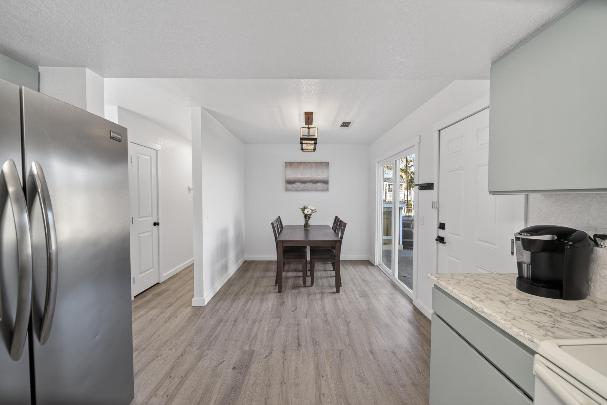 1254 Beltline Road Redding, CA 96003 - Photo 8 of 26 Interior -13