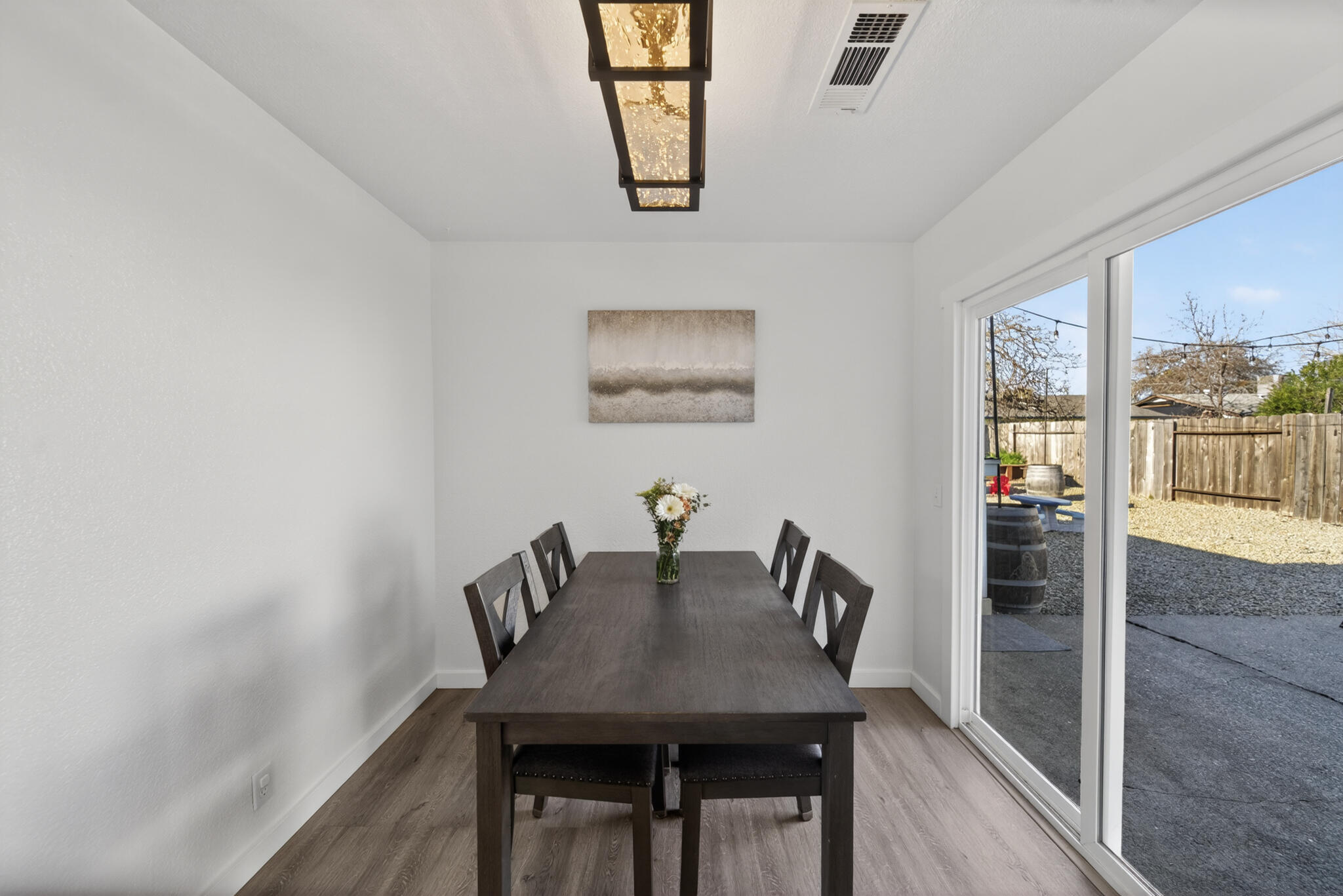 1254 Beltline Road Redding, CA 96003 - Photo 9 of 26 Interior -12