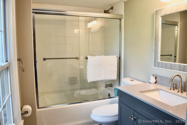 41 Hipp Road New Milford, CT 06776 - Photo 11 of 18 Primary Bath