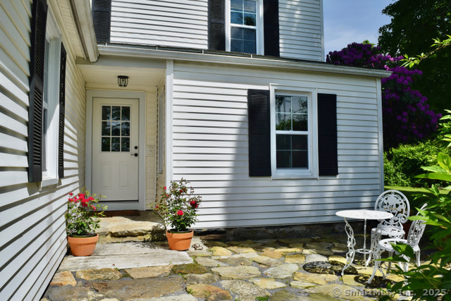 41 Hipp Road New Milford, CT 06776 - Photo 16 of 18 Seating Area