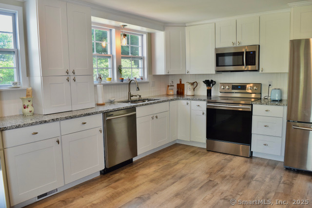 41 Hipp Road New Milford, CT 06776 - Photo 6 of 18 Kitchen
