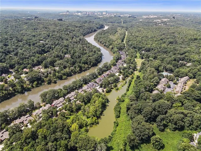 $2,150 | 2098 River Heights Walk Southeast, Marietta, GA 30067