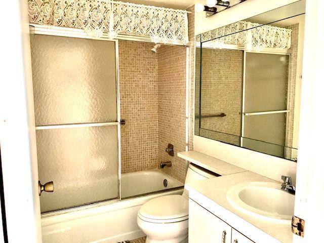 4080 Guildford East Boca Raton, FL 33434 - Photo 9 of 24 Master Bathroom