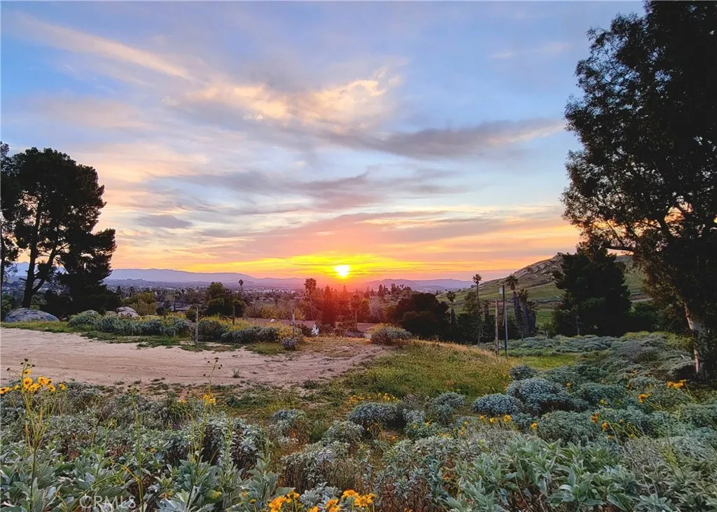 2935 Galaxie Road Riverside, CA 92507 - Photo 36 of 45 Gallery Image 36