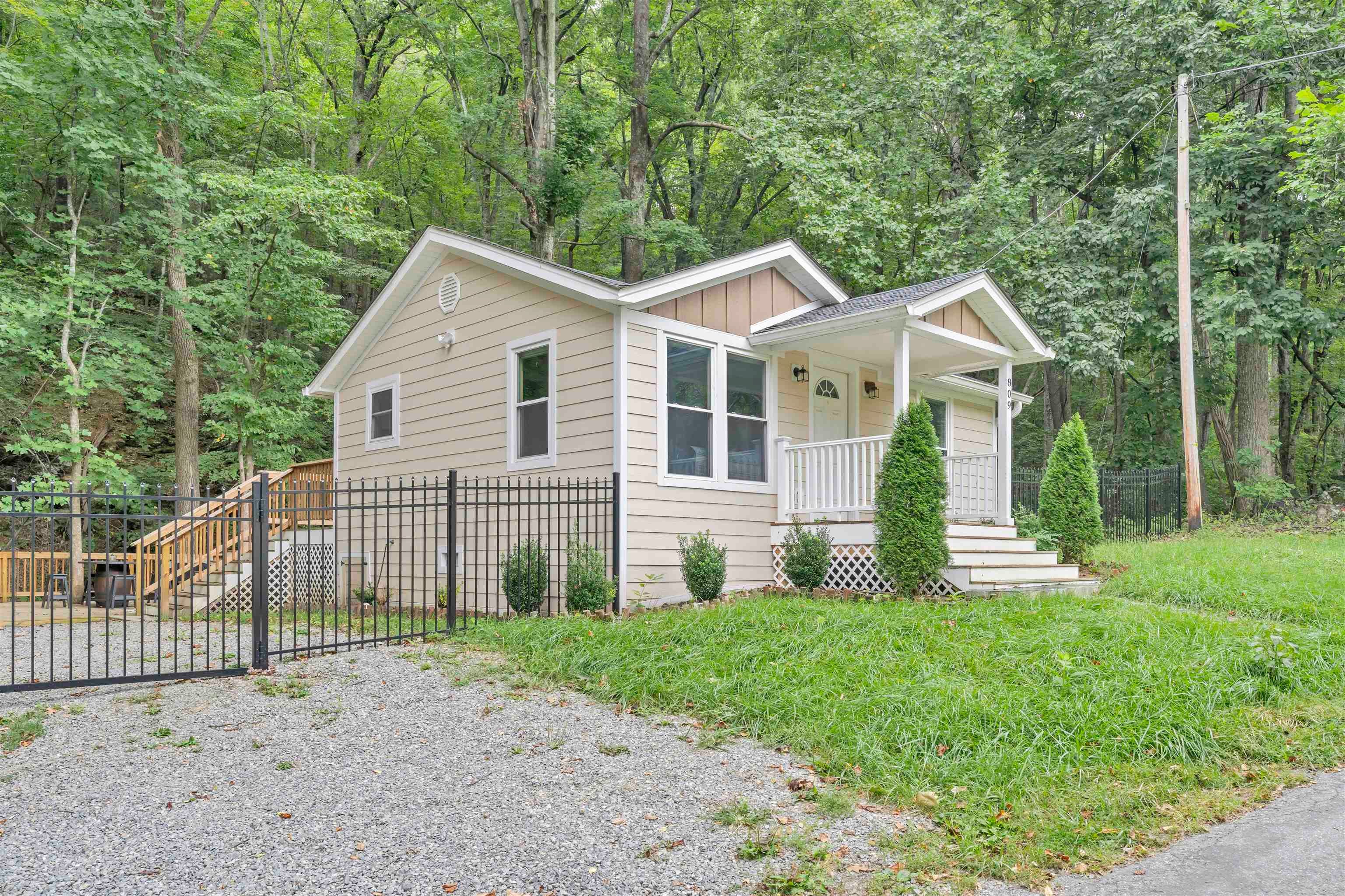 809 John Arthur Road Boones Mill, VA 24065 - Photo 6 of 33 Gallery Image 6