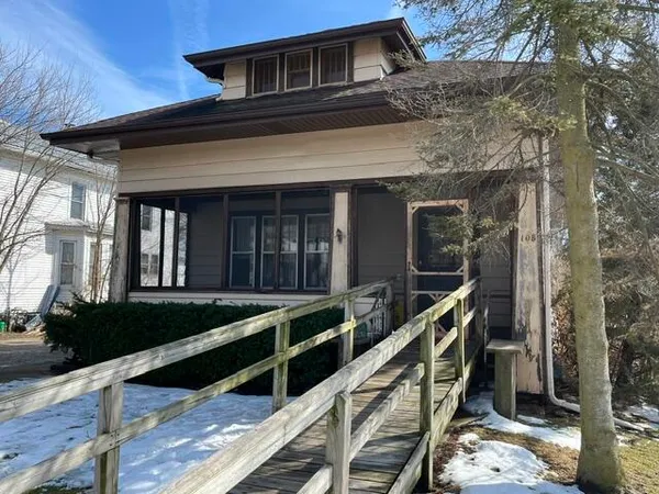 $229,000 | 108 Sherman Avenue East, Fort Atkinson, WI 53538