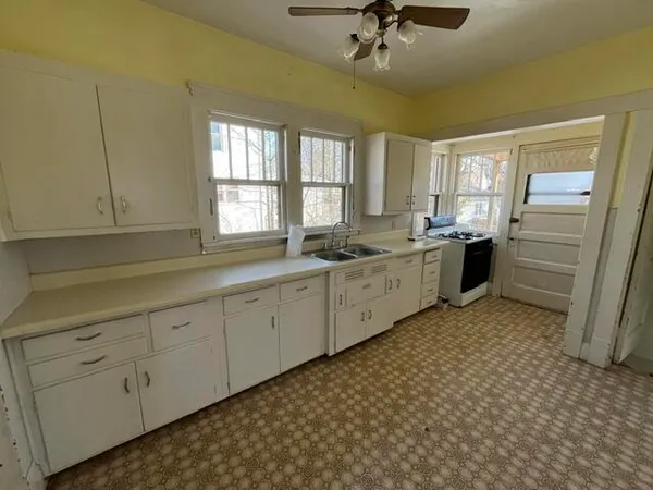 $229,000 | 108 Sherman Avenue East, Fort Atkinson, WI 53538
