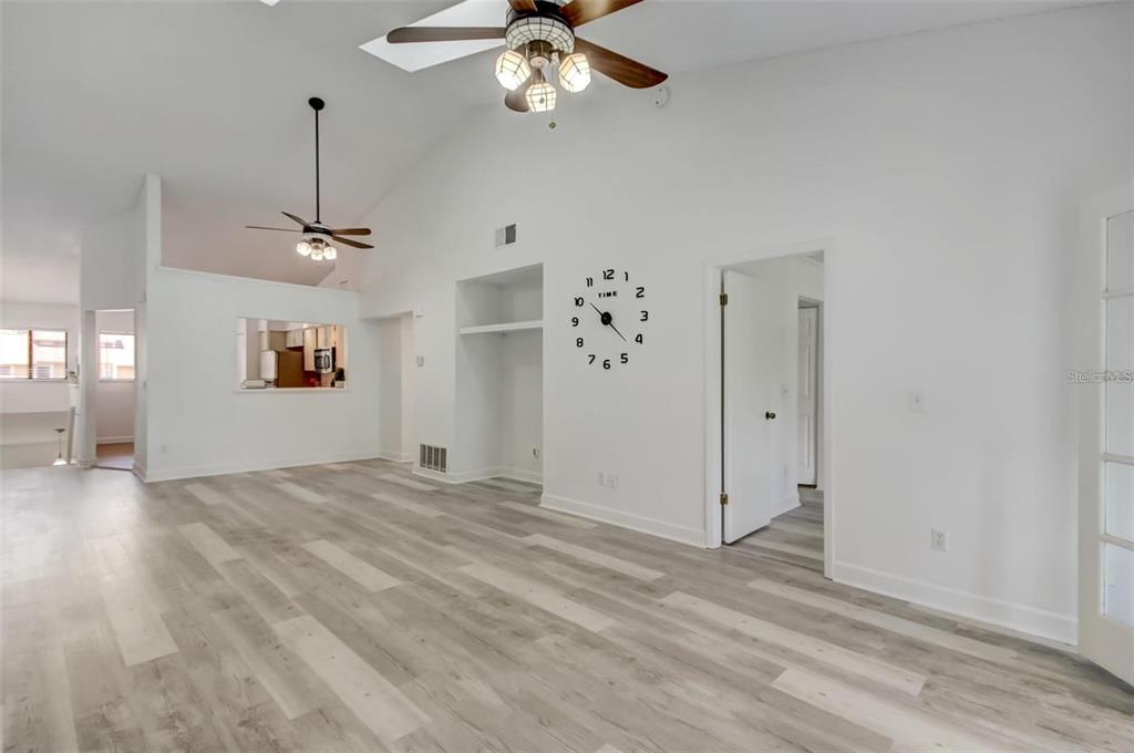 4408 Middlebrook Road, Unit 4408 Orlando, FL 32811 - Photo 2 of 21