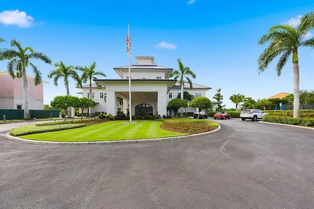 $750,000 | 3570 Haldeman Creek Drive, Naples, FL 34112