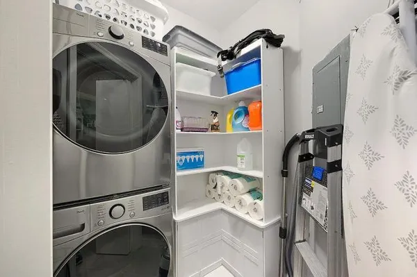 $750,000 | 3570 Haldeman Creek Drive, Naples, FL 34112