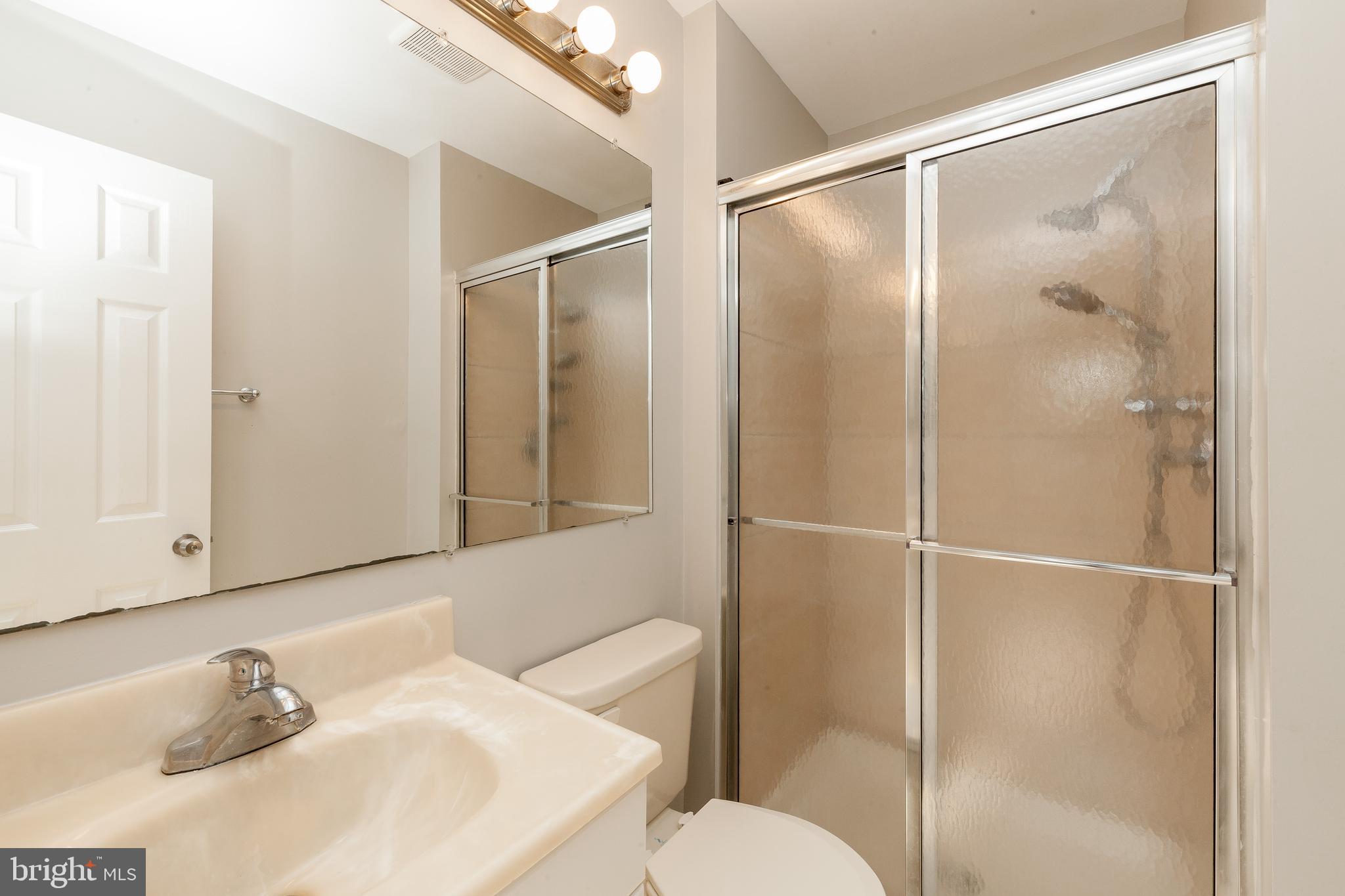 7941 Forest Path Way Springfield, VA 22153 - Photo 17 of 39 Gallery Image 17