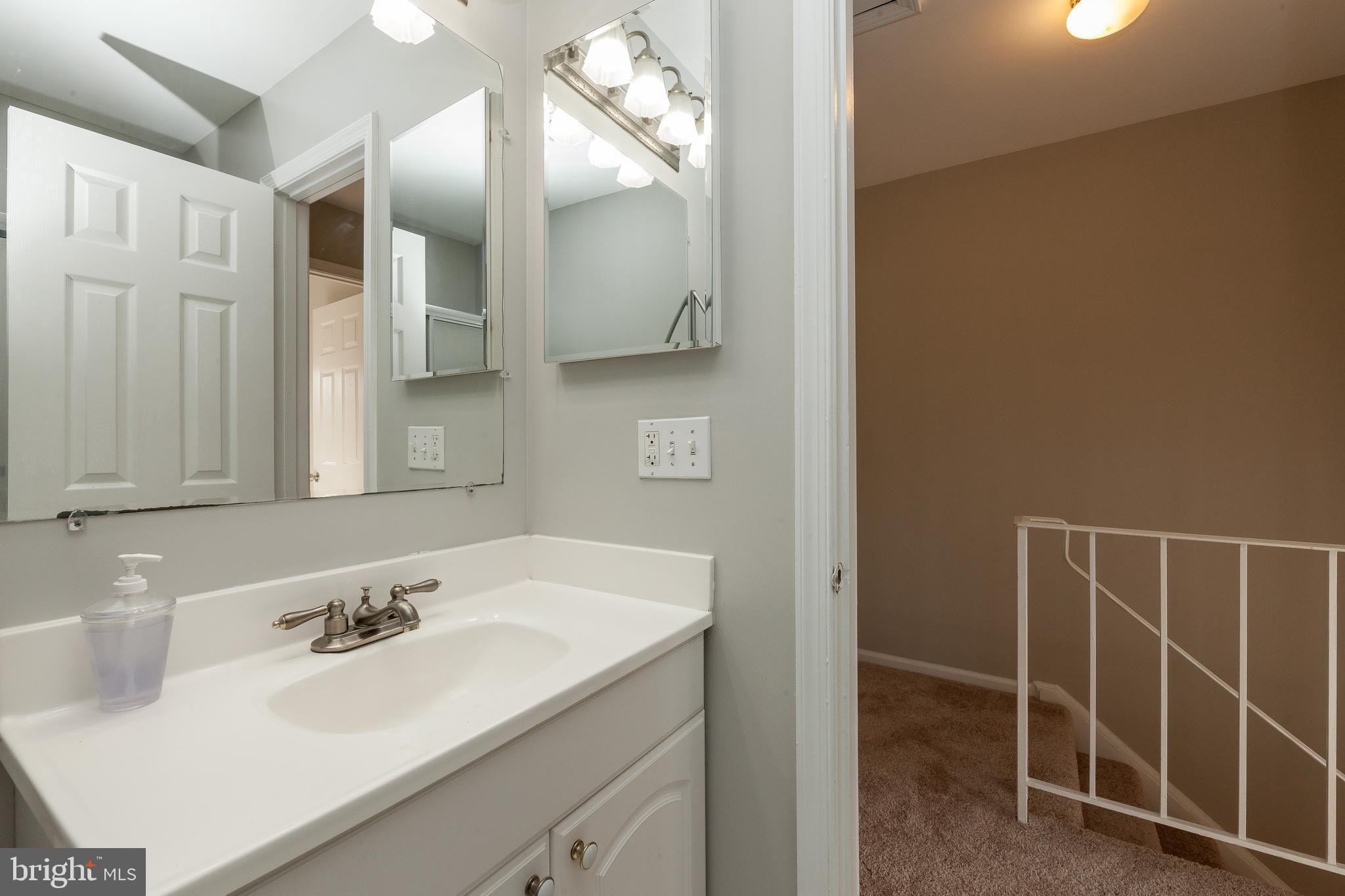 7941 Forest Path Way Springfield, VA 22153 - Photo 25 of 39 Gallery Image 25