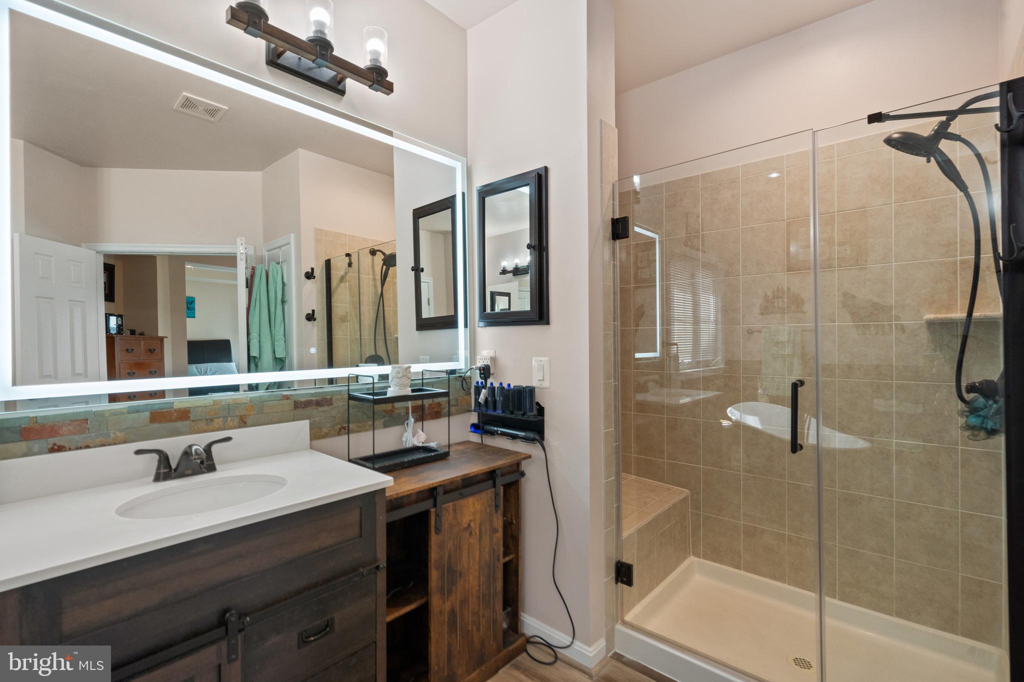 8163 Gilroy Drive Lorton, VA 22079 - Photo 23 of 52