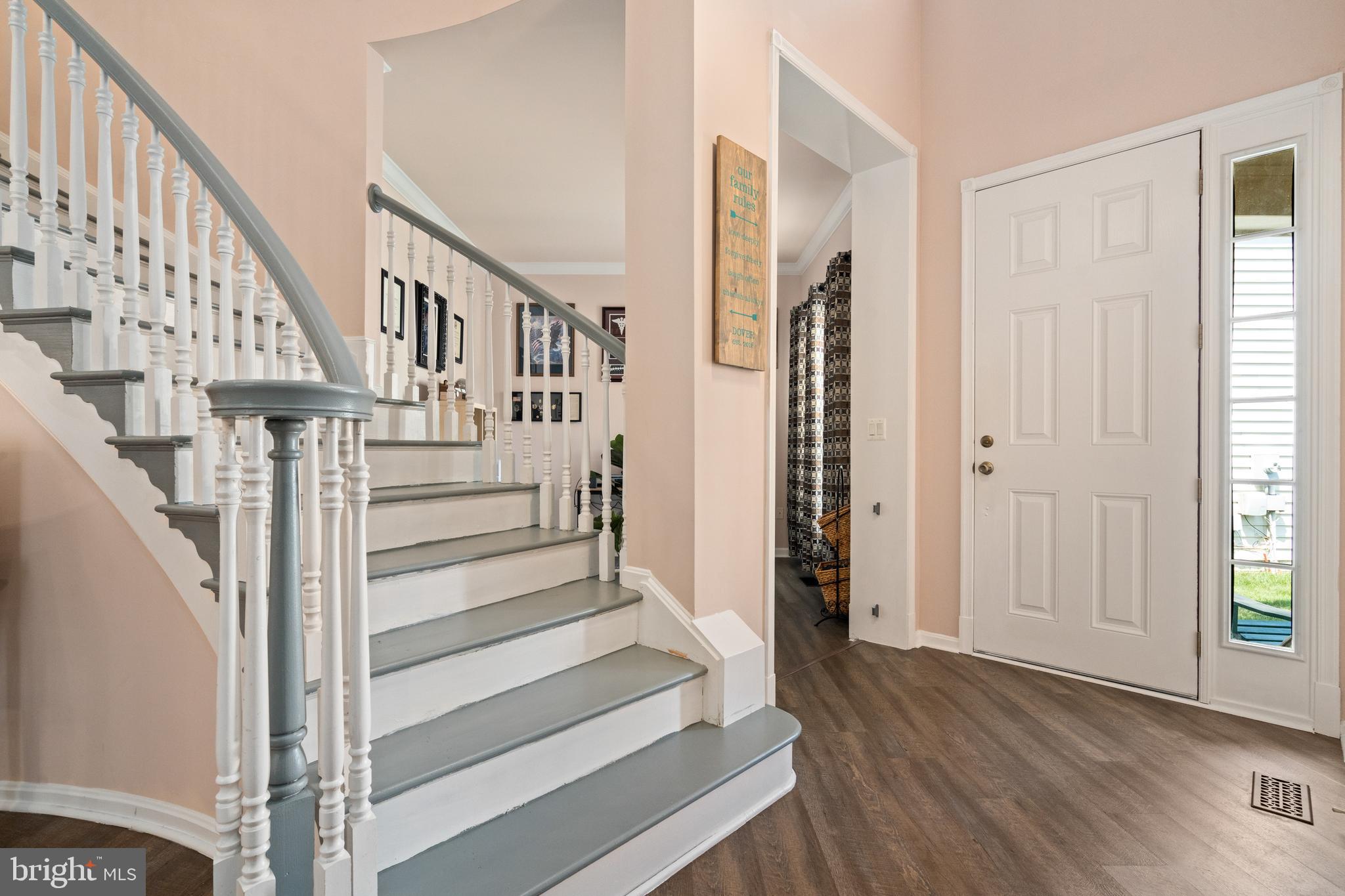 8163 Gilroy Drive Lorton, VA 22079 - Photo 4 of 52