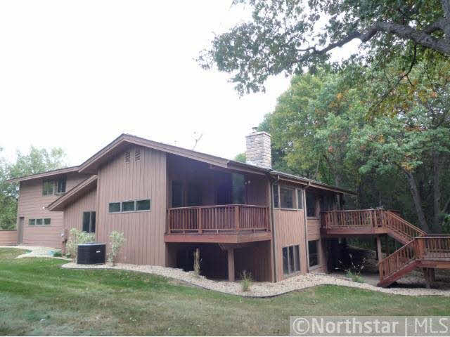 333 North Cove Road Hudson, WI 54016 - Photo 2 of 10 Gallery Image 2
