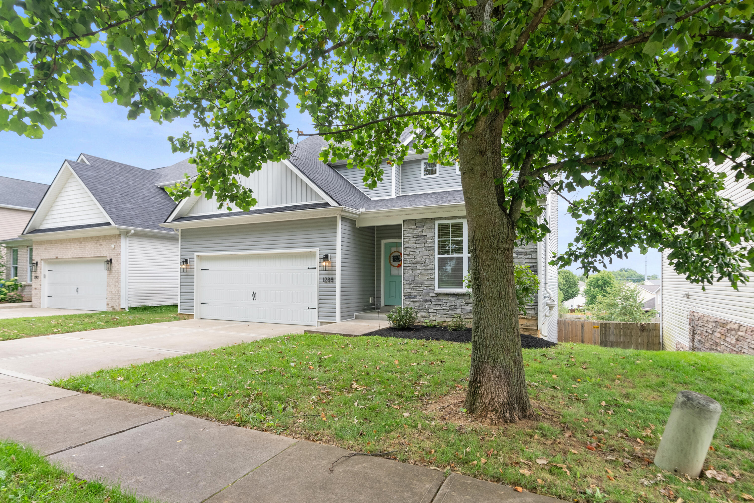 1288 Greendale Road Lexington, KY 40511 - Photo 4 of 36 DSC06202