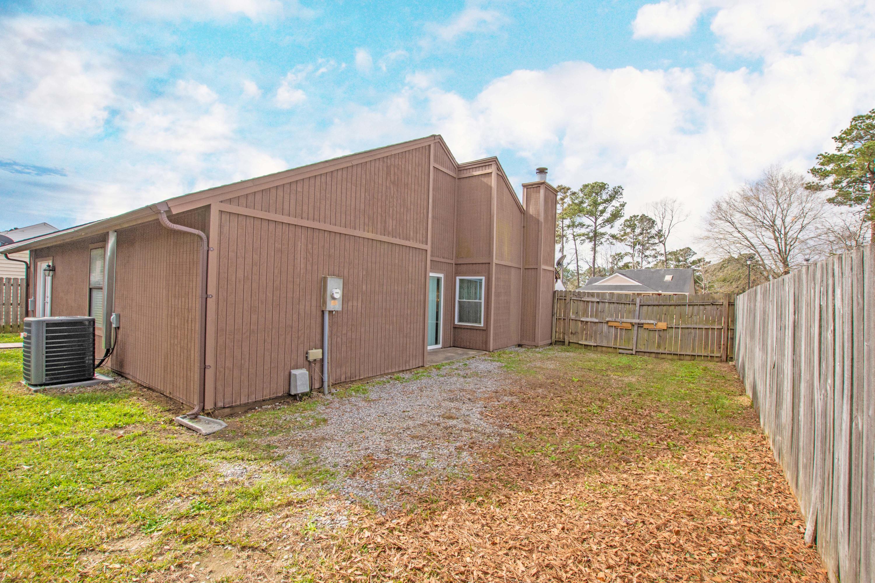 121 Lancashire Road Summerville, SC 29486 - Photo 27 of 28 0-4
