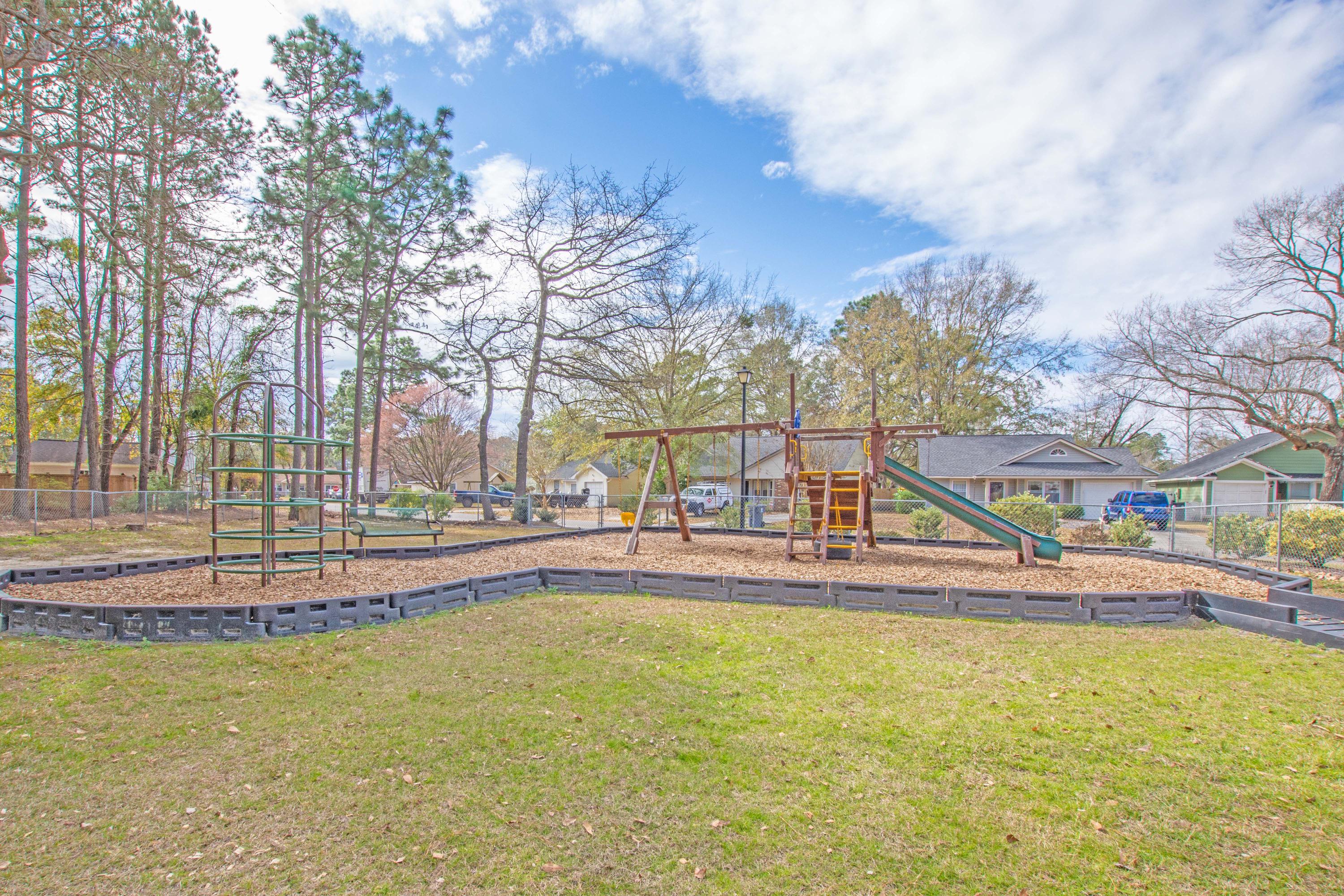 121 Lancashire Road Summerville, SC 29486 - Photo 28 of 28 0-15