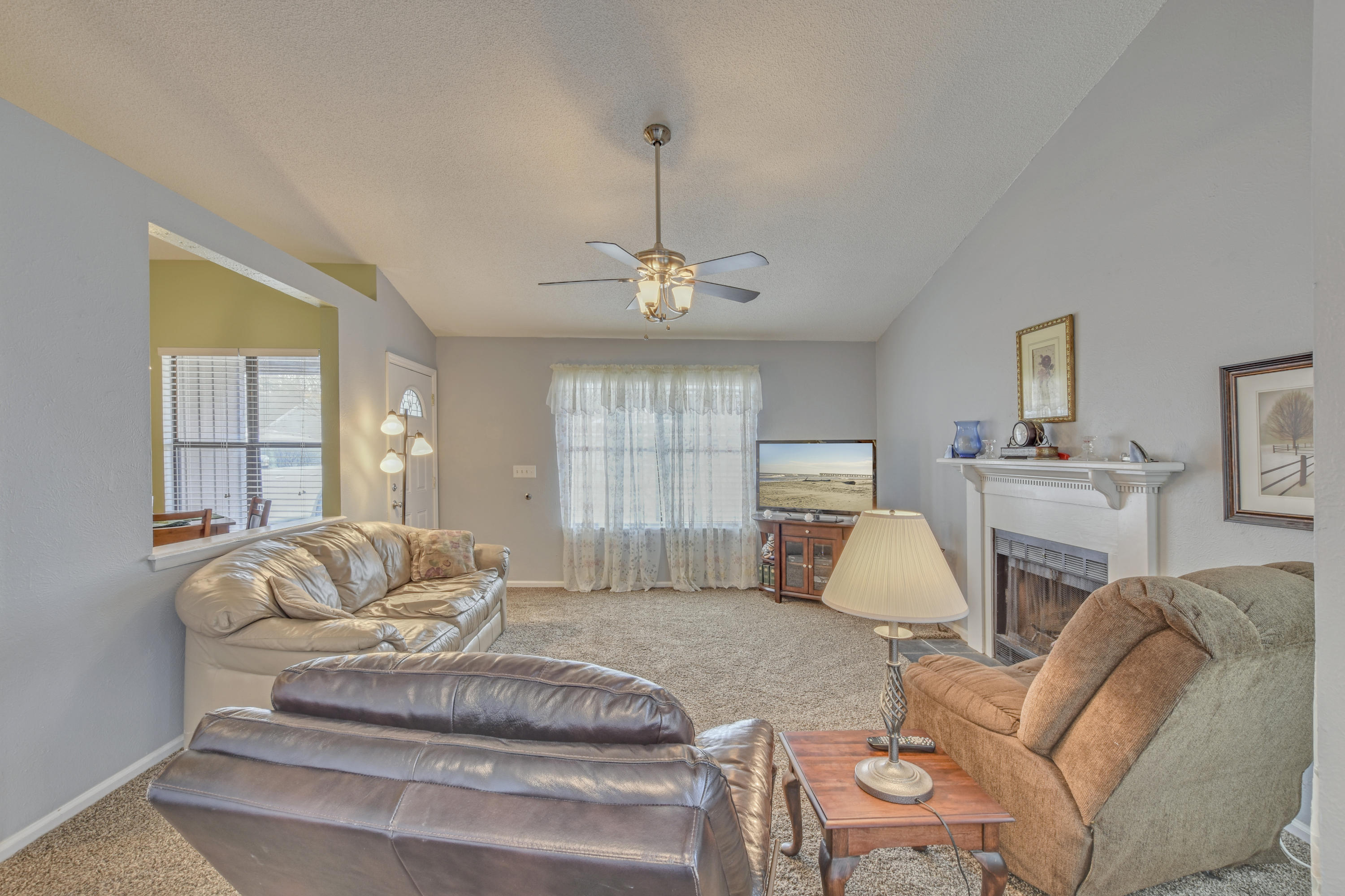 121 Lancashire Road Summerville, SC 29486 - Photo 7 of 28 26