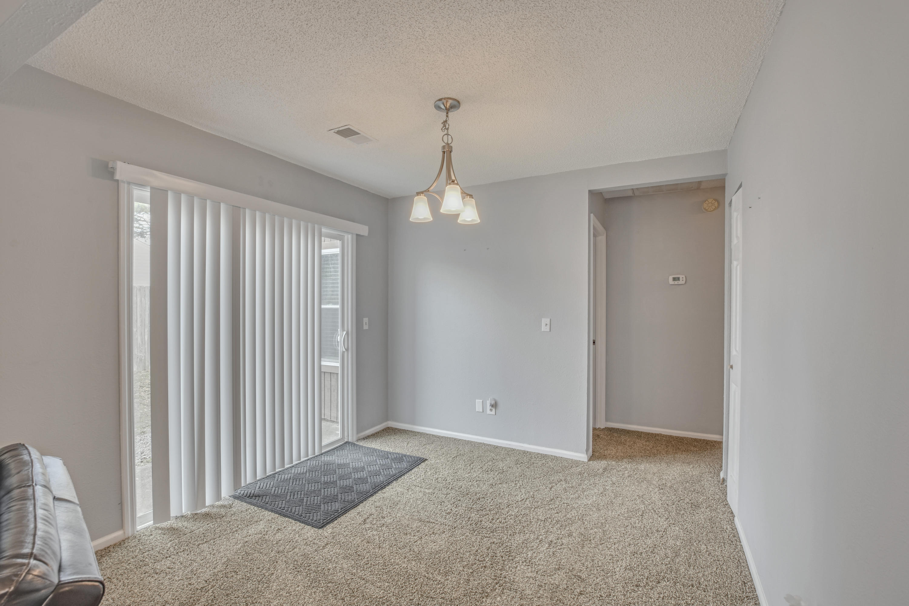 121 Lancashire Road Summerville, SC 29486 - Photo 8 of 28 21