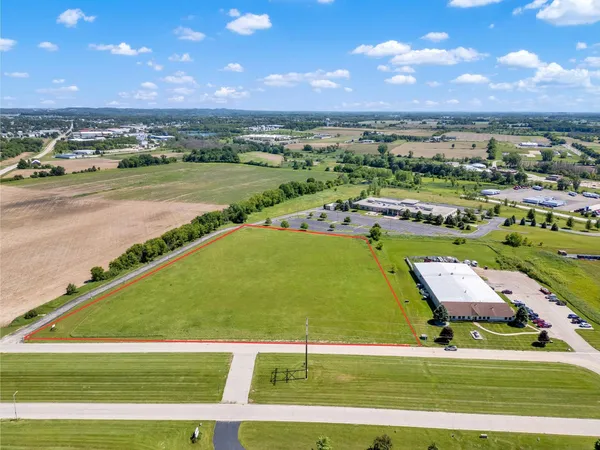 $499,000 | 1650 Independence Avenue, Hartford, WI 53027