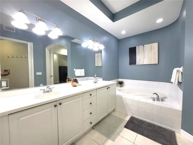 $5,800 | 5465 46th Court West, Bradenton, FL 34210