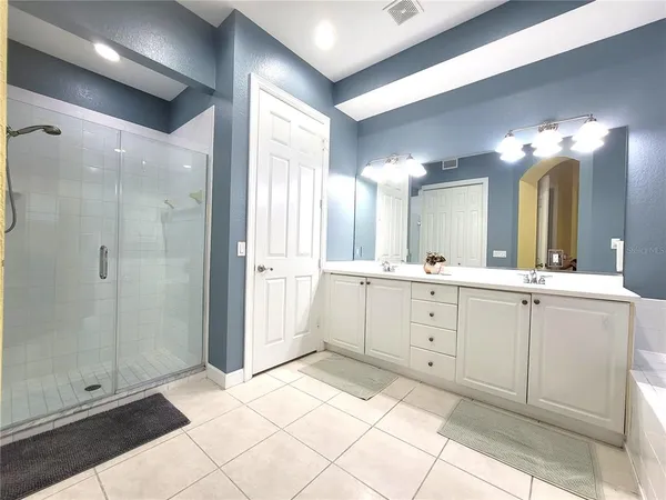 $5,600 | 5465 46th Court West, Bradenton, FL 34210