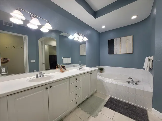 $5,800 | 5465 46th Court West, Bradenton, FL 34210