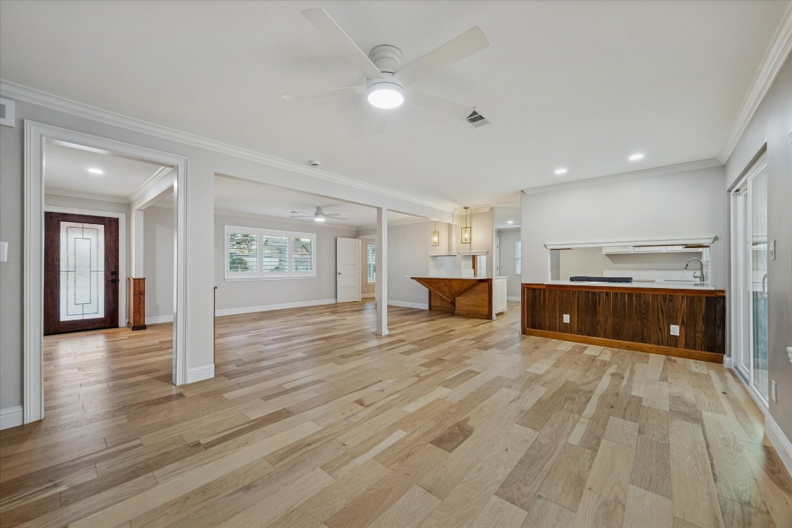10422 Raritan Drive Houston, TX 77043 - Photo 4 of 31 a view of kitchen with cabinets