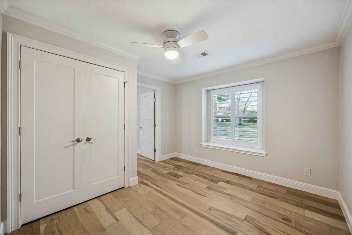 10422 Raritan Drive Houston, TX 77043 - Photo 6 of 31 a view of an empty room with a window