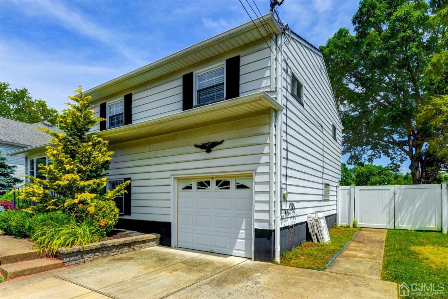 37 Finley Road Edison, NJ 08817 - Photo 3 of 29 a view of a house with a patio