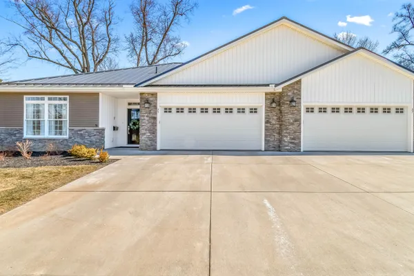 $339,000 | 25 Hillsdale Street, Hillsdale, MI 49242