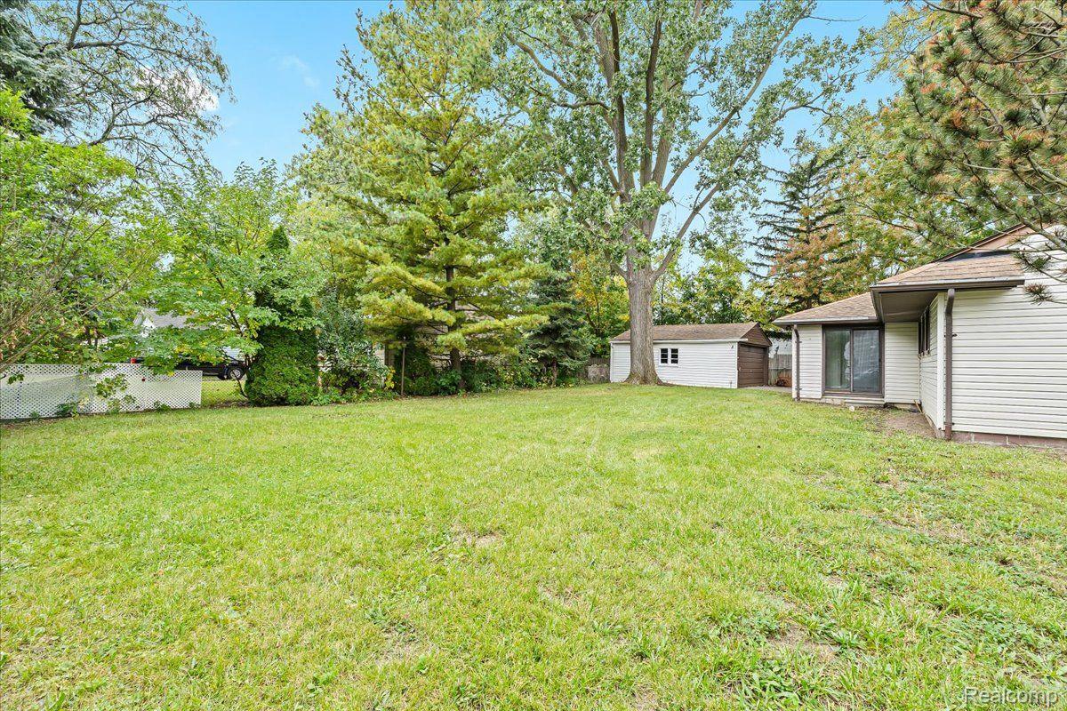14820 Frazho Road Warren, MI 48089 - Photo 22 of 23 Gallery Image 22