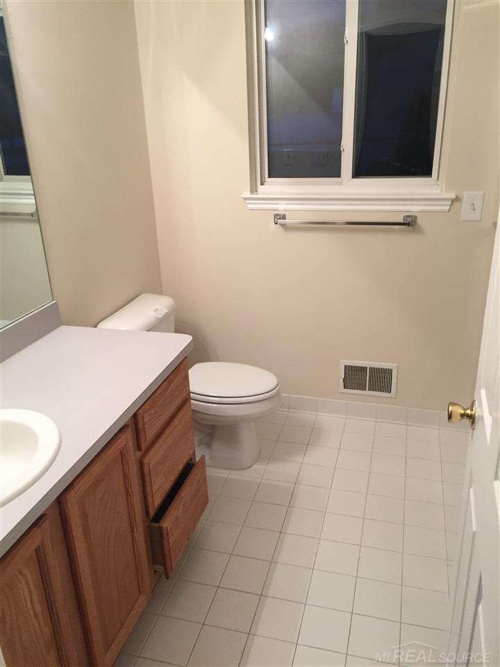 3773 Crooks Road Rochester Hills, MI 48309 - Photo 18 of 28