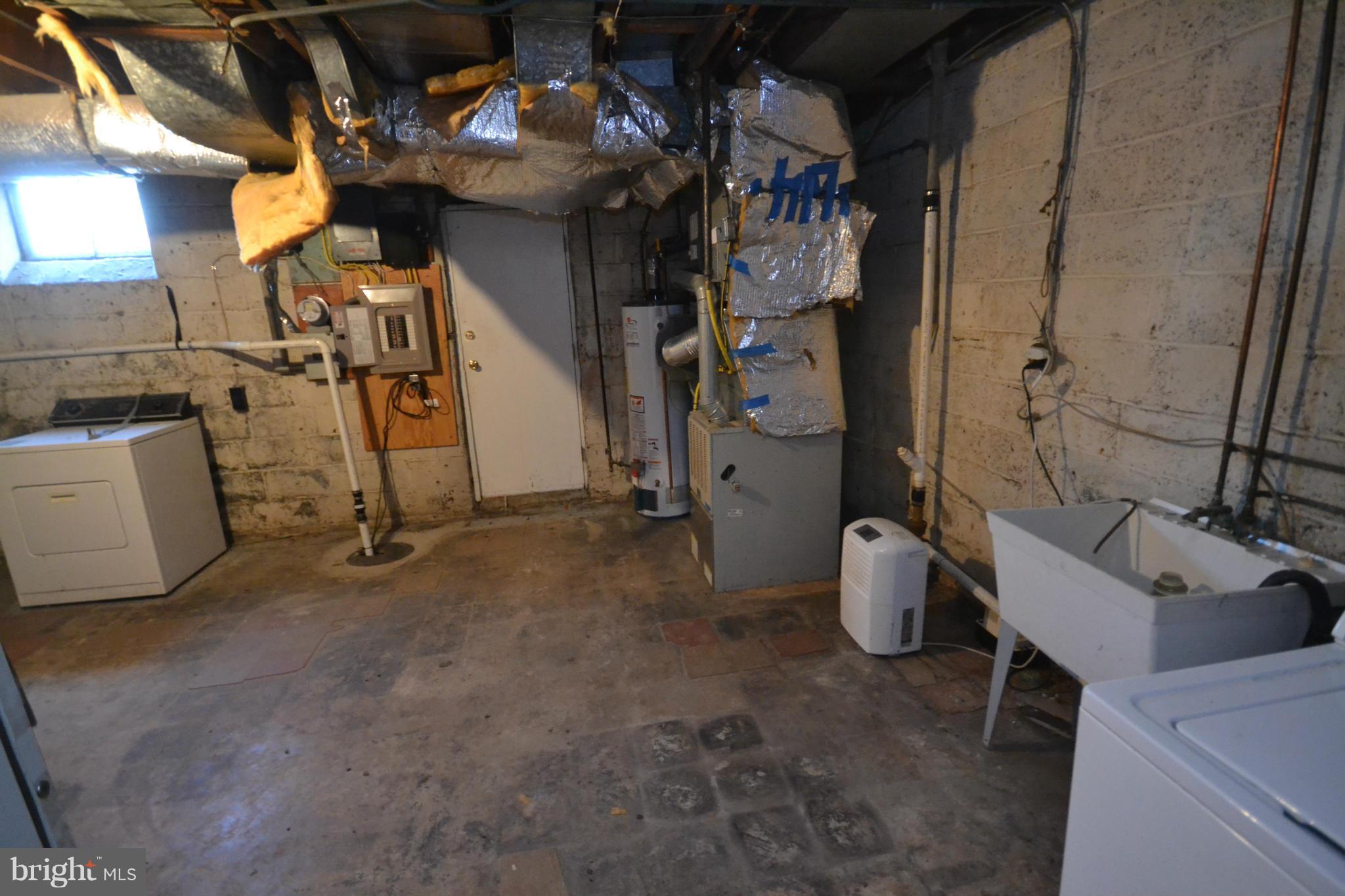 3815 Labyrinth Road Baltimore, MD 21215 - Photo 14 of 14 a view of a room with gym equipment