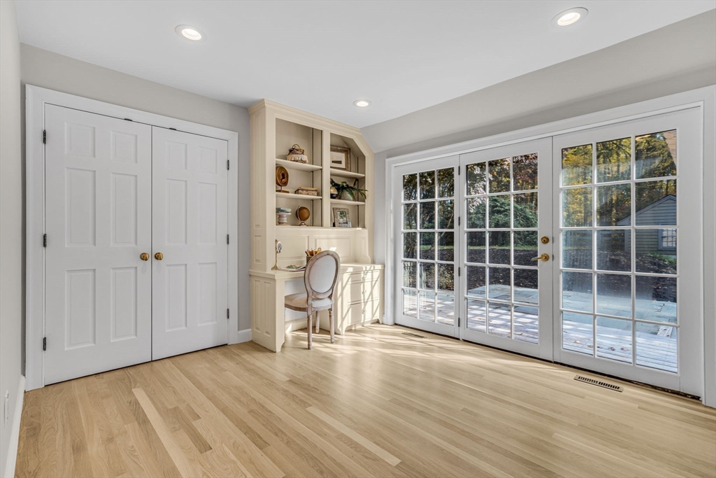 1437-3 Monument Street Concord, MA 01742 - Photo 18 of 41 a view of empty room with a window