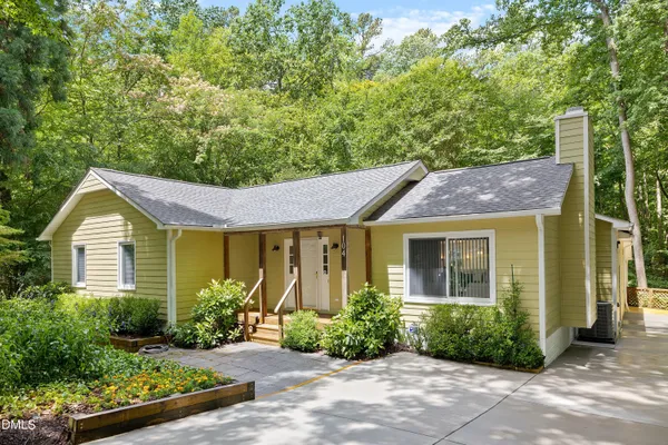 $593,000 | 104 Empire Circle, Cary, NC 27513