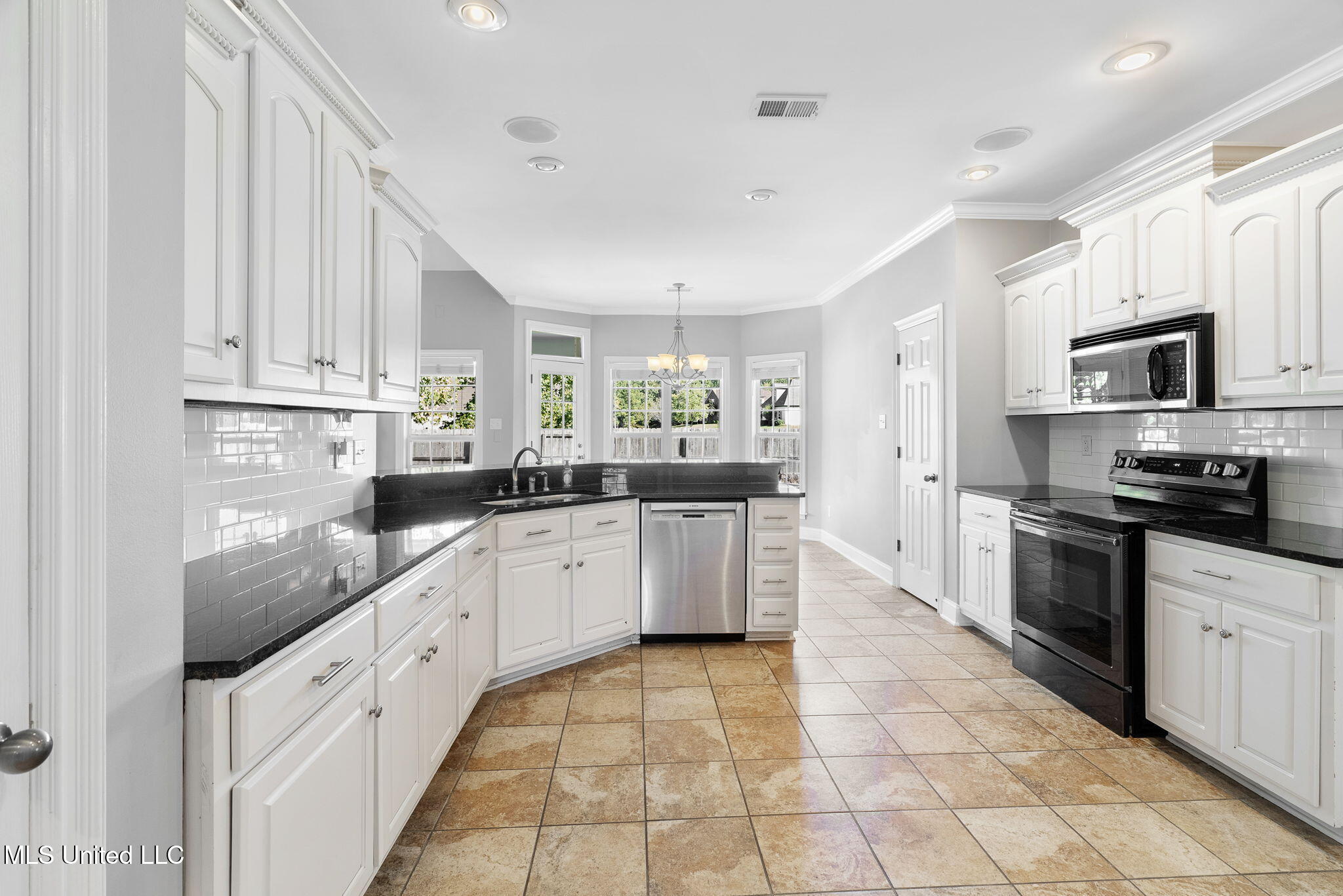 732 Shadow View Drive Hernando, MS 38632 - Photo 9 of 29 9