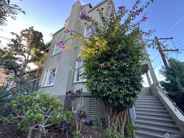 $1,400,000 | 4345-4347 Leach Avenue, Oakland, CA 94602