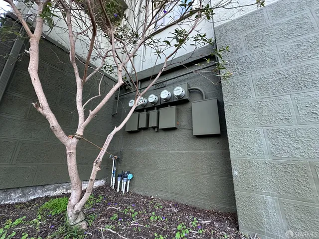 $1,400,000 | 4345-4347 Leach Avenue, Oakland, CA 94602