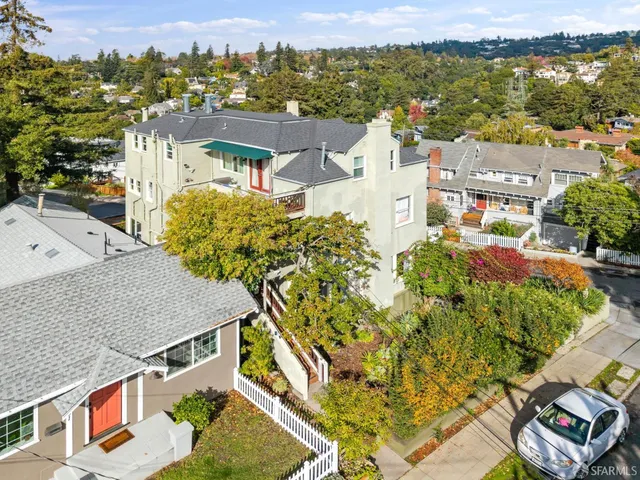 $1,400,000 | 4345-4347 Leach Avenue, Oakland, CA 94602